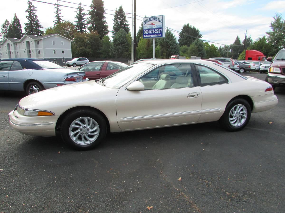 Lincoln-mark-viii-1995