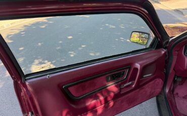 Lincoln-mark-vll-1991-red-5