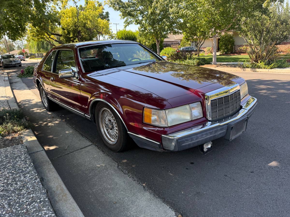 Lincoln-mark-vll-1991-red