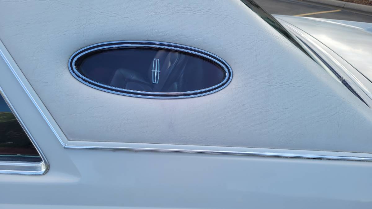 Lincoln-mk-v-1978-4