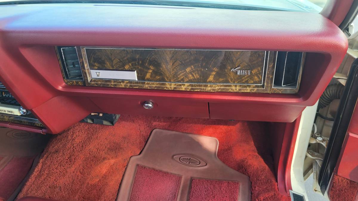 Lincoln-mk-v-1978-6