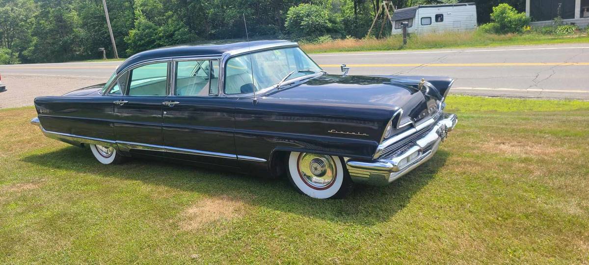 Lincoln-premier-1956-black-3