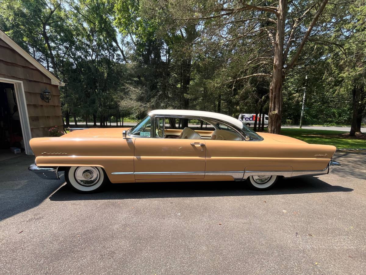 Lincoln-premiere-1956-brown