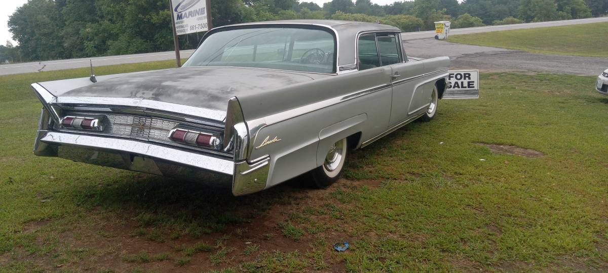 Lincoln-premiere-2-drhdtp-coupe-1960-silver-12