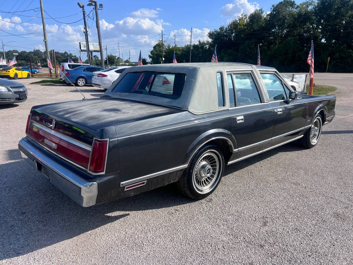 Lincoln-toen-car-1987-3