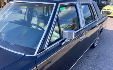 Lincoln-toen-car-1987-4