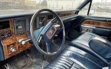 Lincoln-town-car-1982-black-14