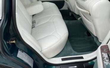 Lincoln-town-car-1992-green-20