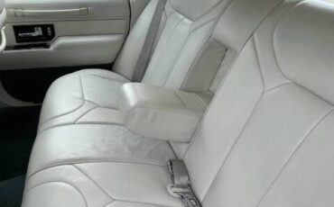 Lincoln-town-car-1992-green-7