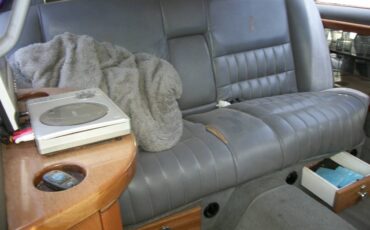 Lincoln-town-car-1993-1