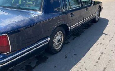 Lincoln-town-car-1993-blue-8