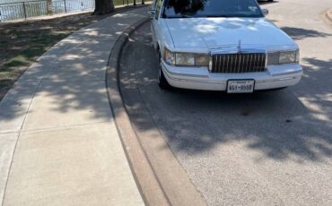 Lincoln-town-car-1994-2
