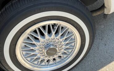 Lincoln-town-car-1994-9