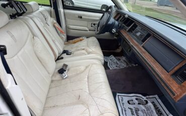 Lincoln-town-car-1994-white-5