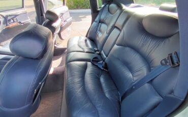 Lincoln-town-car-1995-18