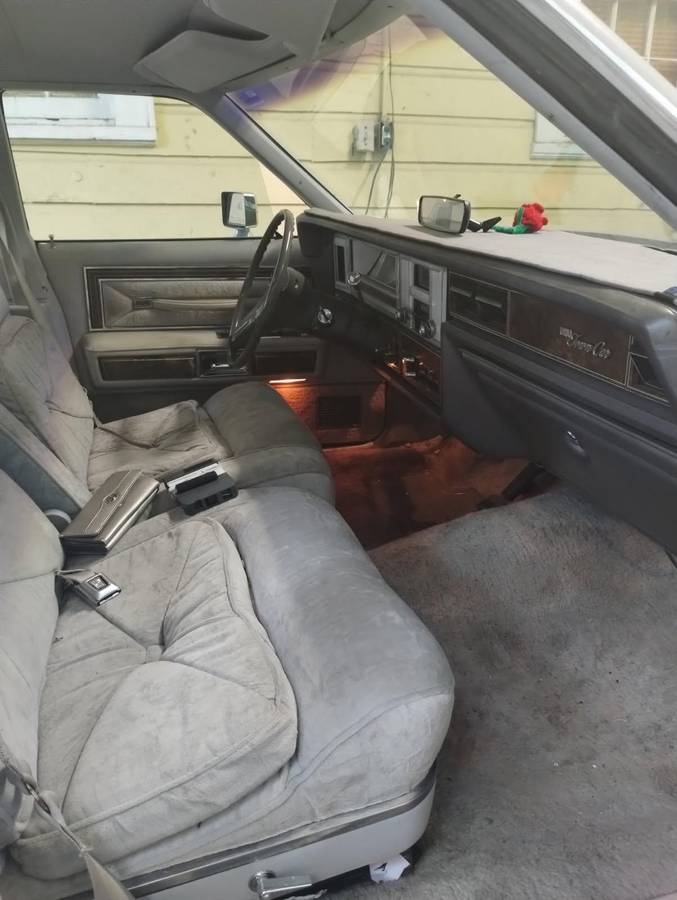 Lincoln-town-car-executive-1978-5