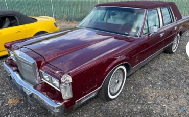 Lincoln-town-car-executive-1989-red