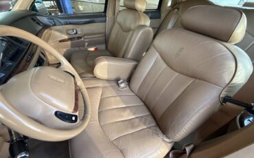 Lincoln-town-car-executive-1995-green-14