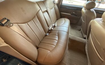 Lincoln-town-car-executive-1995-green-17