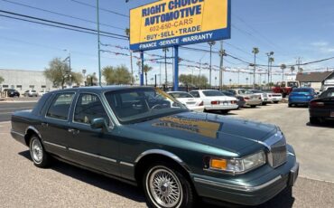 Lincoln-town-car-executive-1995-green