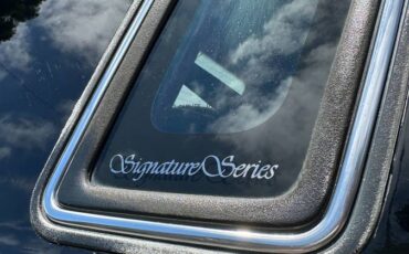 Lincoln-town-car-signature-1990-15