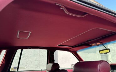Lincoln-town-car-signature-1990-17
