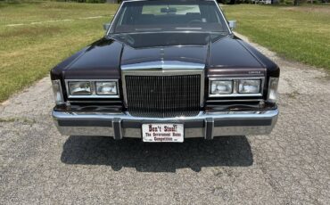 Lincoln-town-car-signature-edition-1988-purple-9
