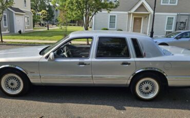 Lincoln-town-car-signature-spinnaker-edition-1995-silver-1