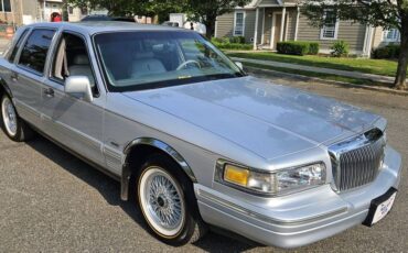 Lincoln-town-car-signature-spinnaker-edition-1995-silver-10