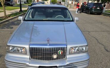 Lincoln-town-car-signature-spinnaker-edition-1995-silver-11