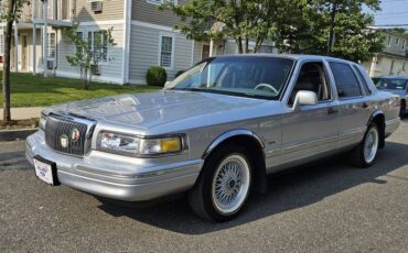 Lincoln-town-car-signature-spinnaker-edition-1995-silver-4