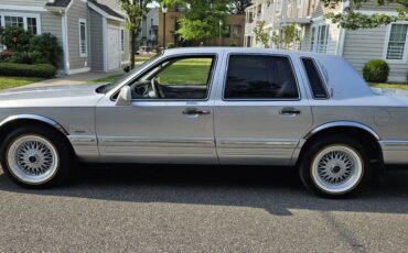 Lincoln-town-car-signature-spinnaker-edition-1995-silver-5