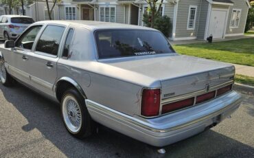 Lincoln-town-car-signature-spinnaker-edition-1995-silver-6