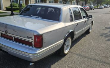 Lincoln-town-car-signature-spinnaker-edition-1995-silver-8
