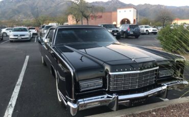 Lincoln-town-coupe-1973-black-10