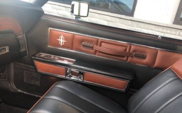 Lincoln-town-coupe-1973-black-4
