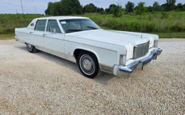 Lincoln-towncar-1976