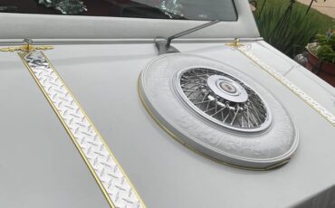 Lincoln-towncar-1989-white-20