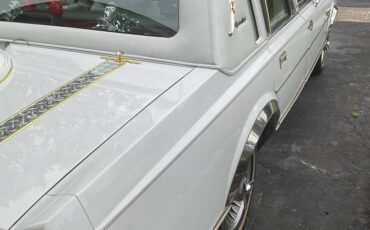 Lincoln-towncar-1989-white-7