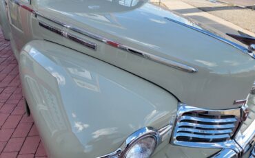Lincoln-zephyr-1946-10