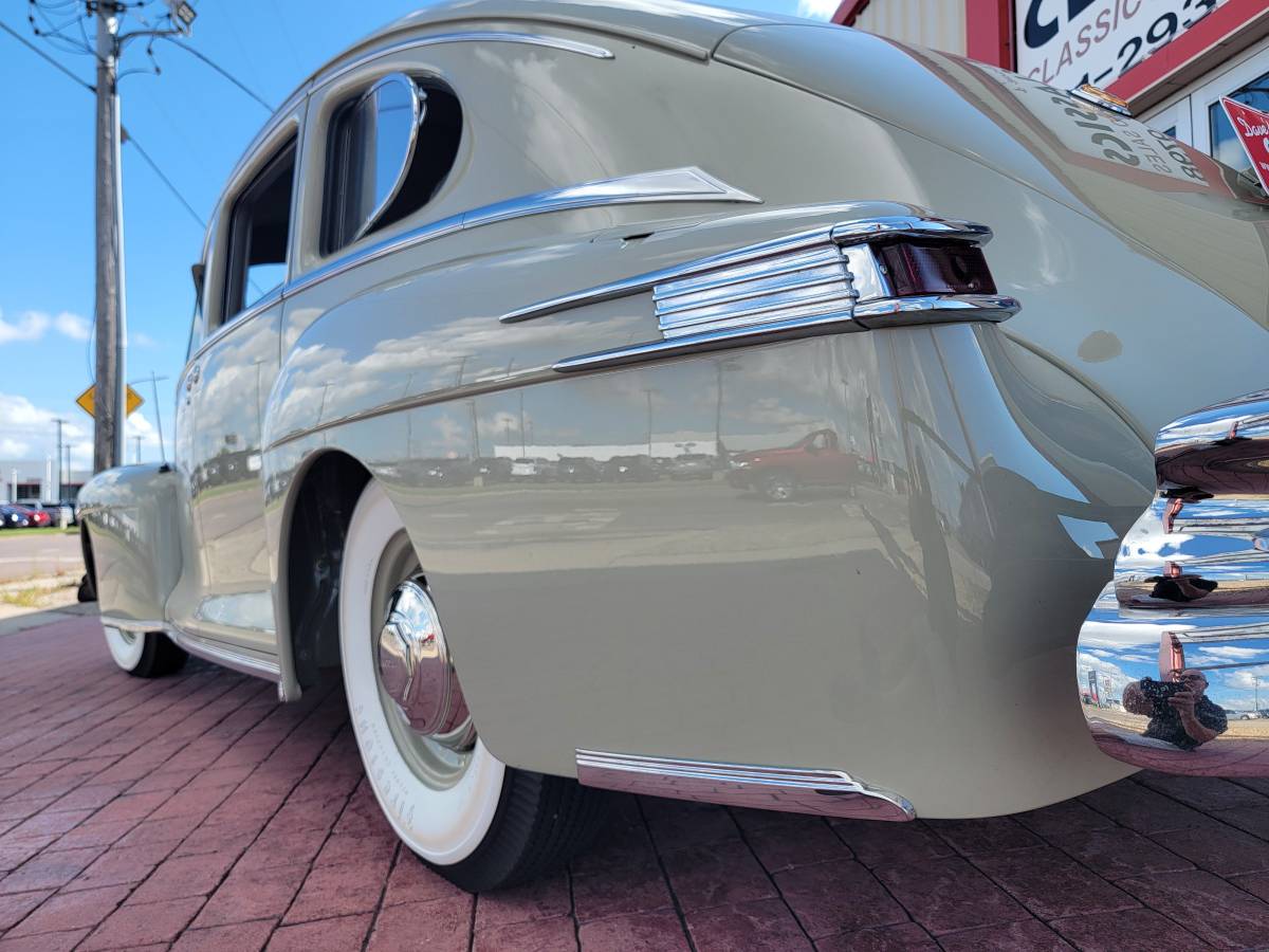 Lincoln-zephyr-1946-12