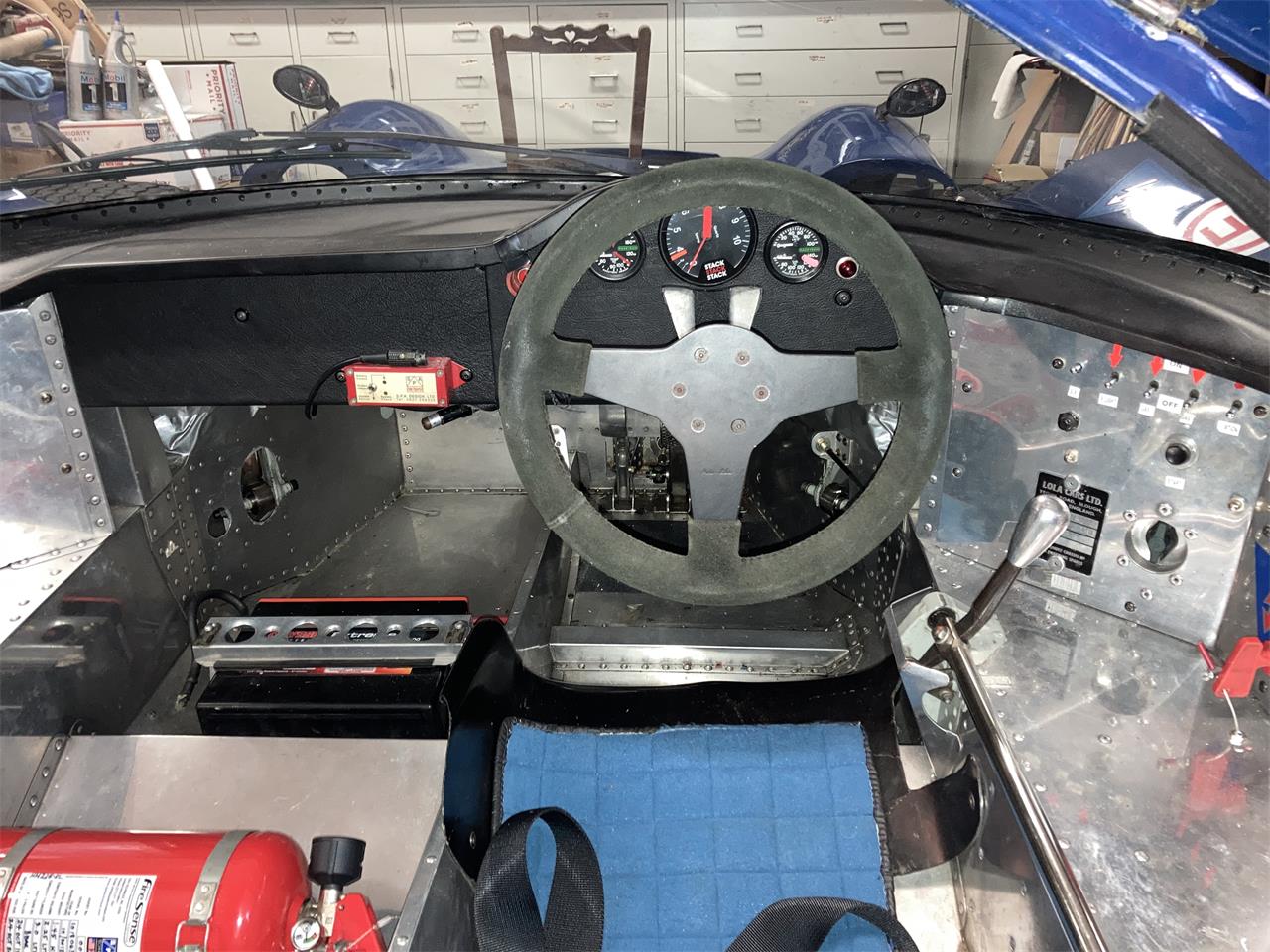 Lola-T-70-1967-Blue-Aluminium-17