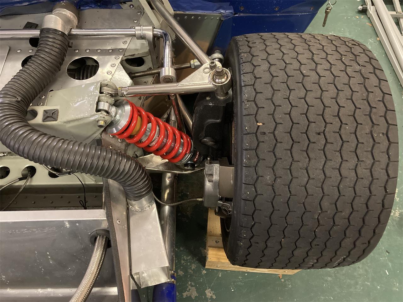 Lola-T-70-1967-Blue-Aluminium-32