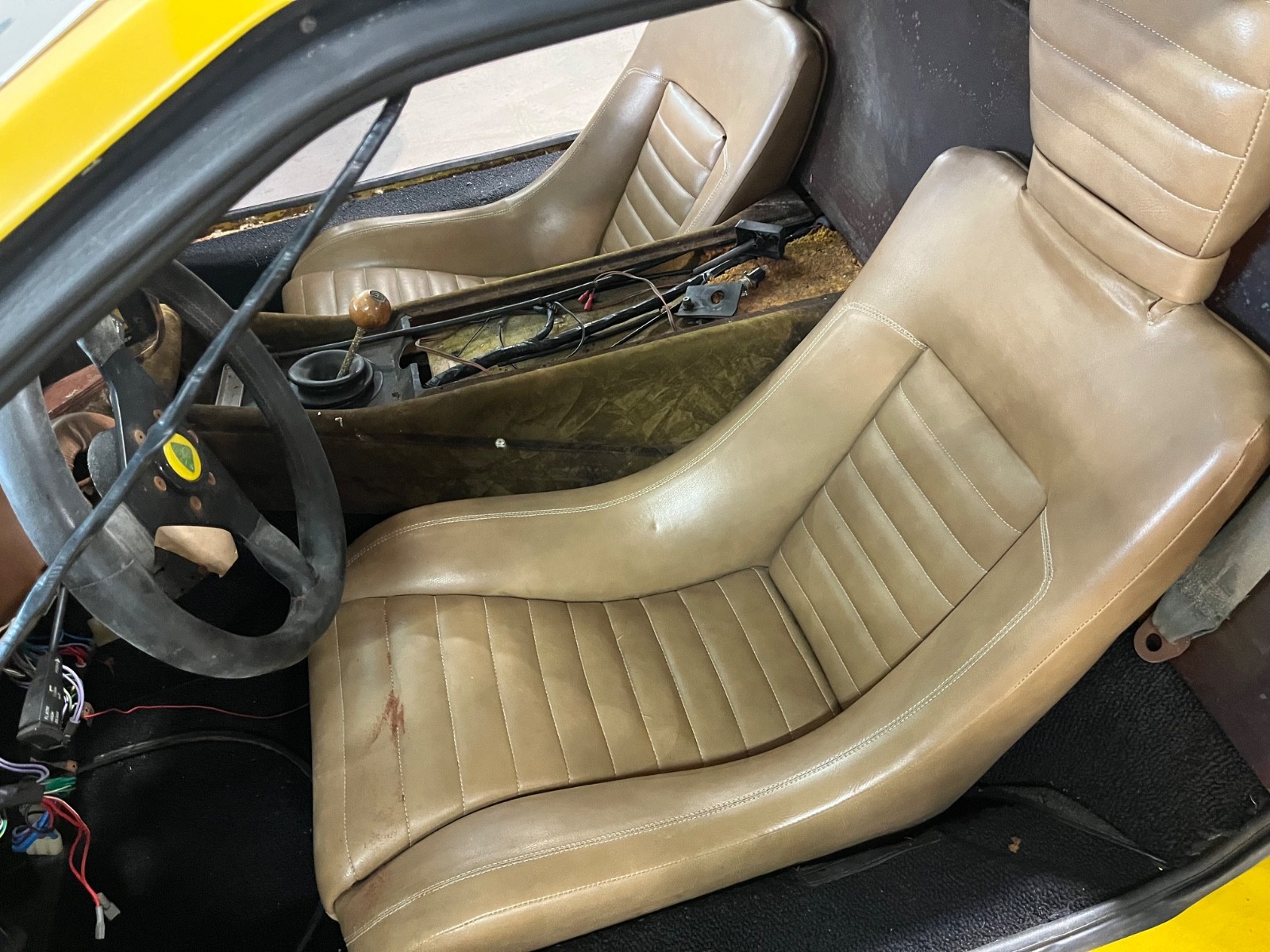 Lotus-Esprit-1978-Coupe-16