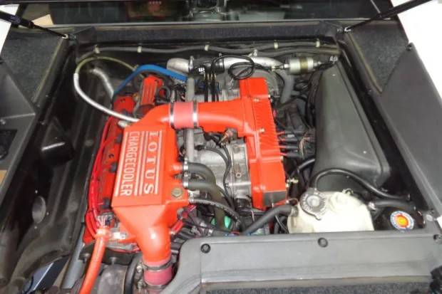 Lotus-turbo-esprit-s4-1994-white-5