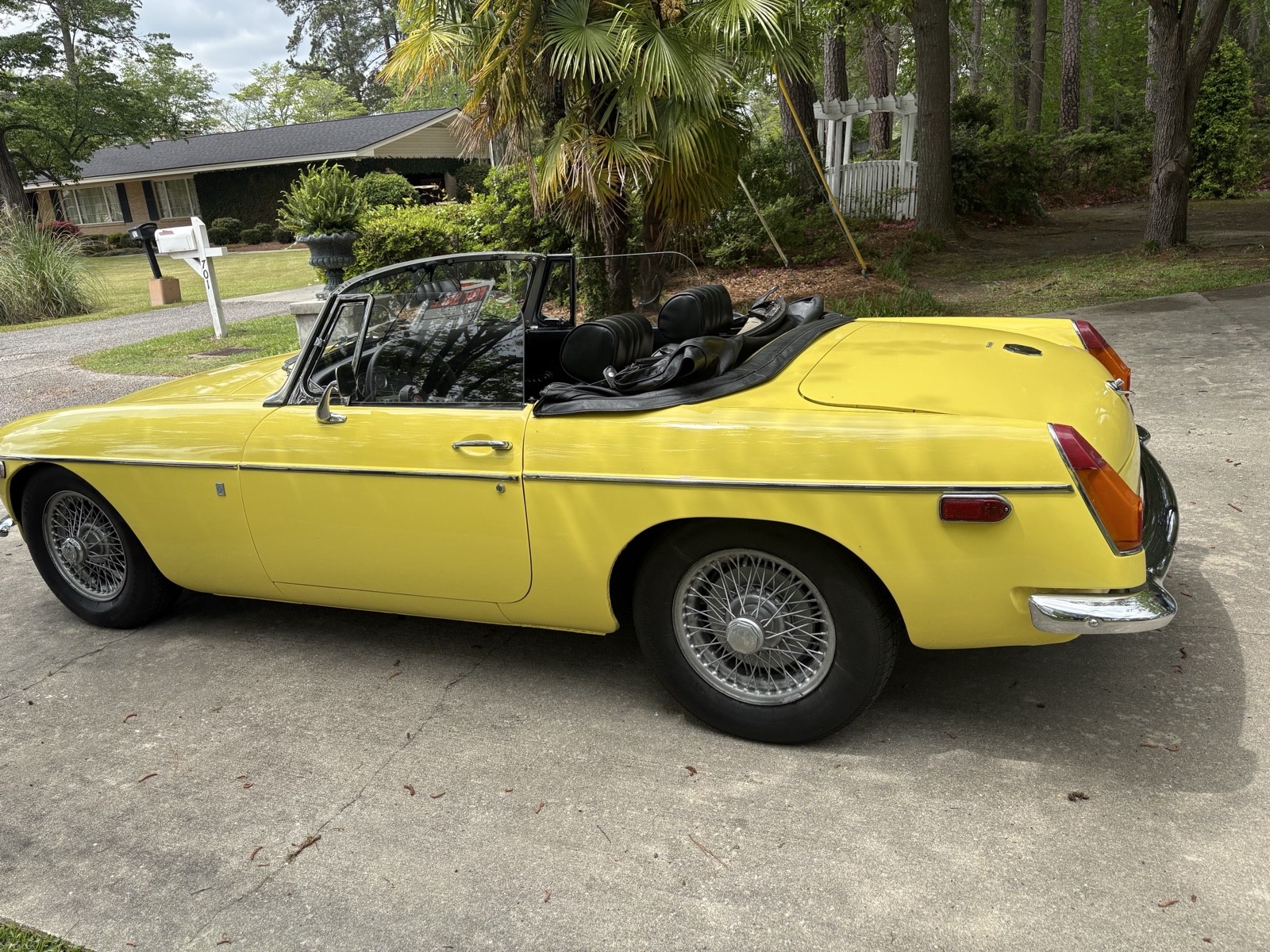 MG-B-1970-1