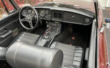 MG-B-1980-Convertible-3