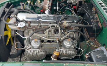 MG-CGT-1969-Coupe-23