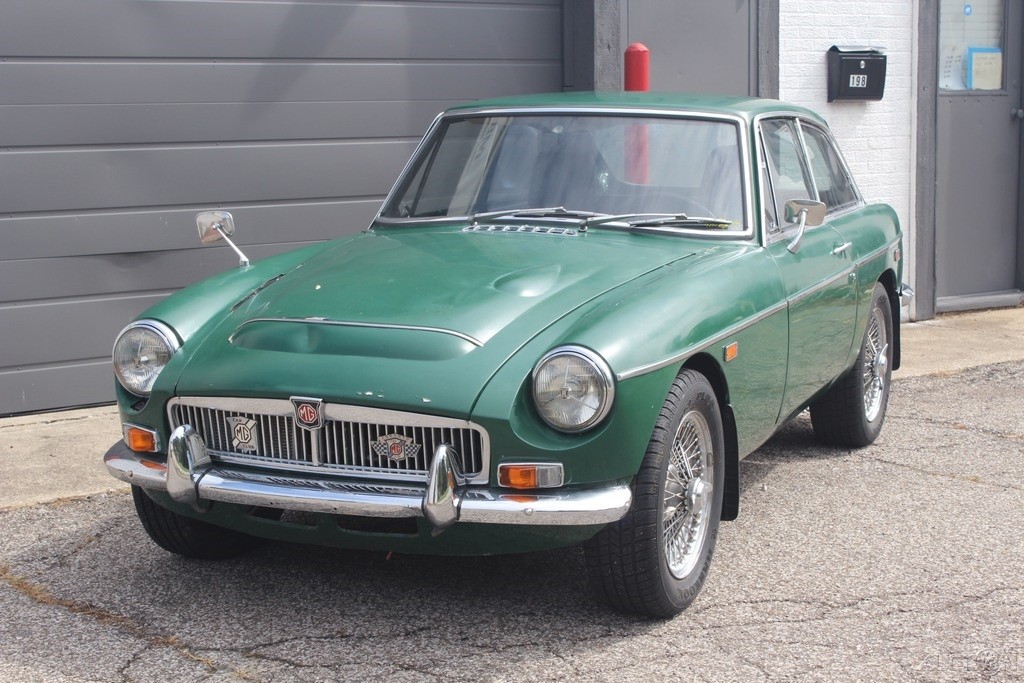 MG-CGT-1969-Coupe-7