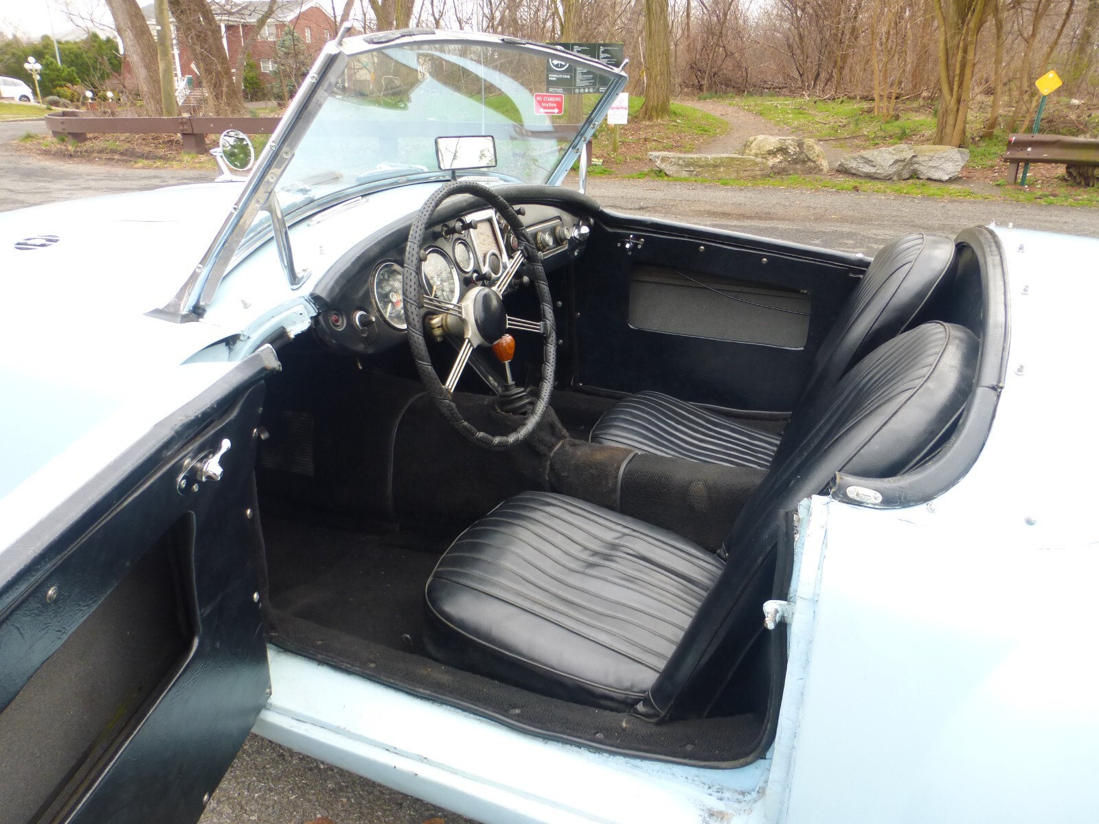 MG-MGA-1957-Convertible-15